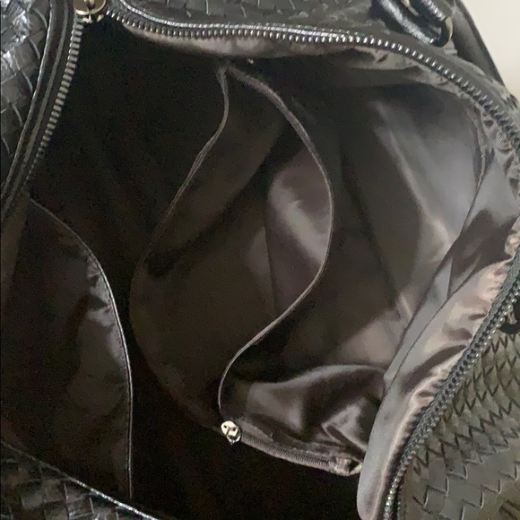 vegan black leather duffel bag - Picture 5 of 5